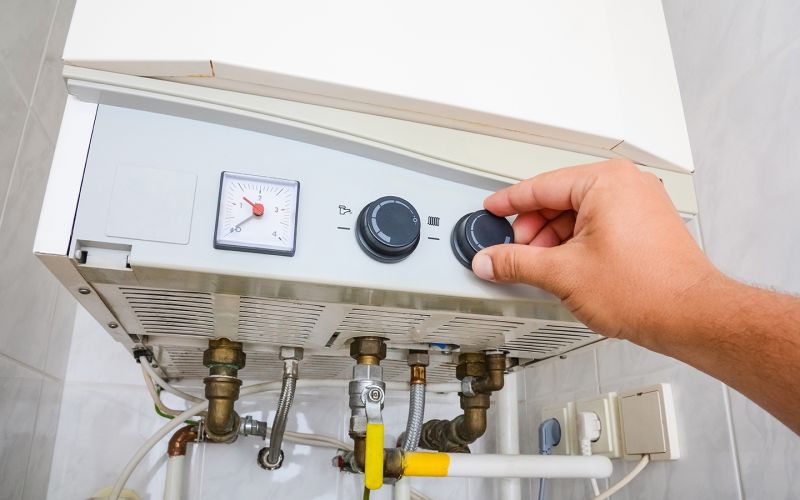 manuelles Einstellen der Temperatur am Boiler